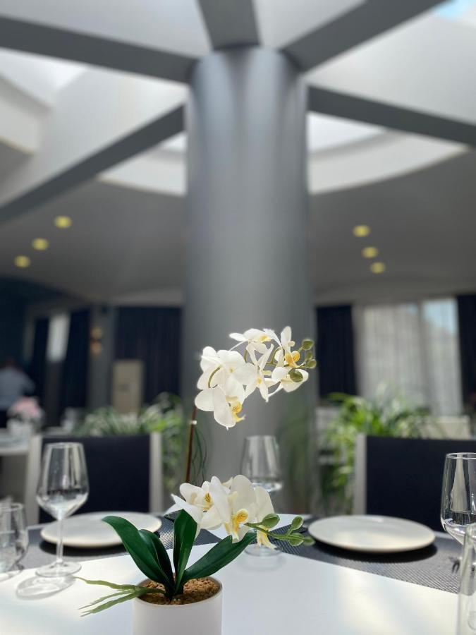 Atrium Deluxe Resort Golem  Buitenkant foto