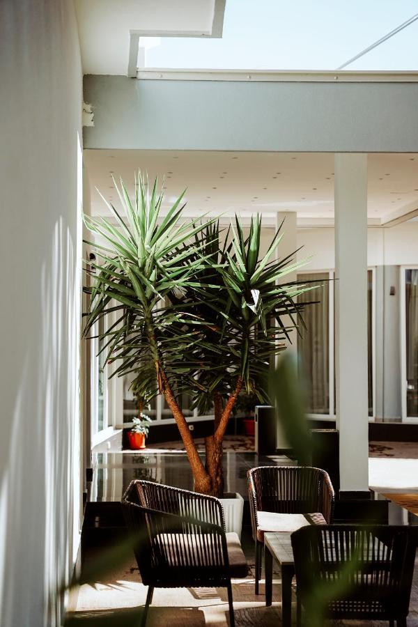 Atrium Deluxe Resort Golem  Buitenkant foto