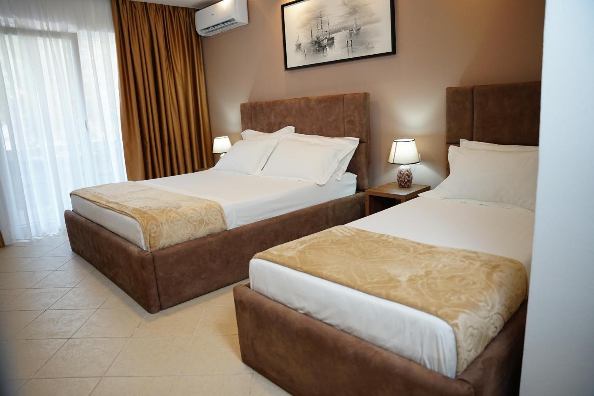 Atrium Deluxe Resort Golem  Buitenkant foto